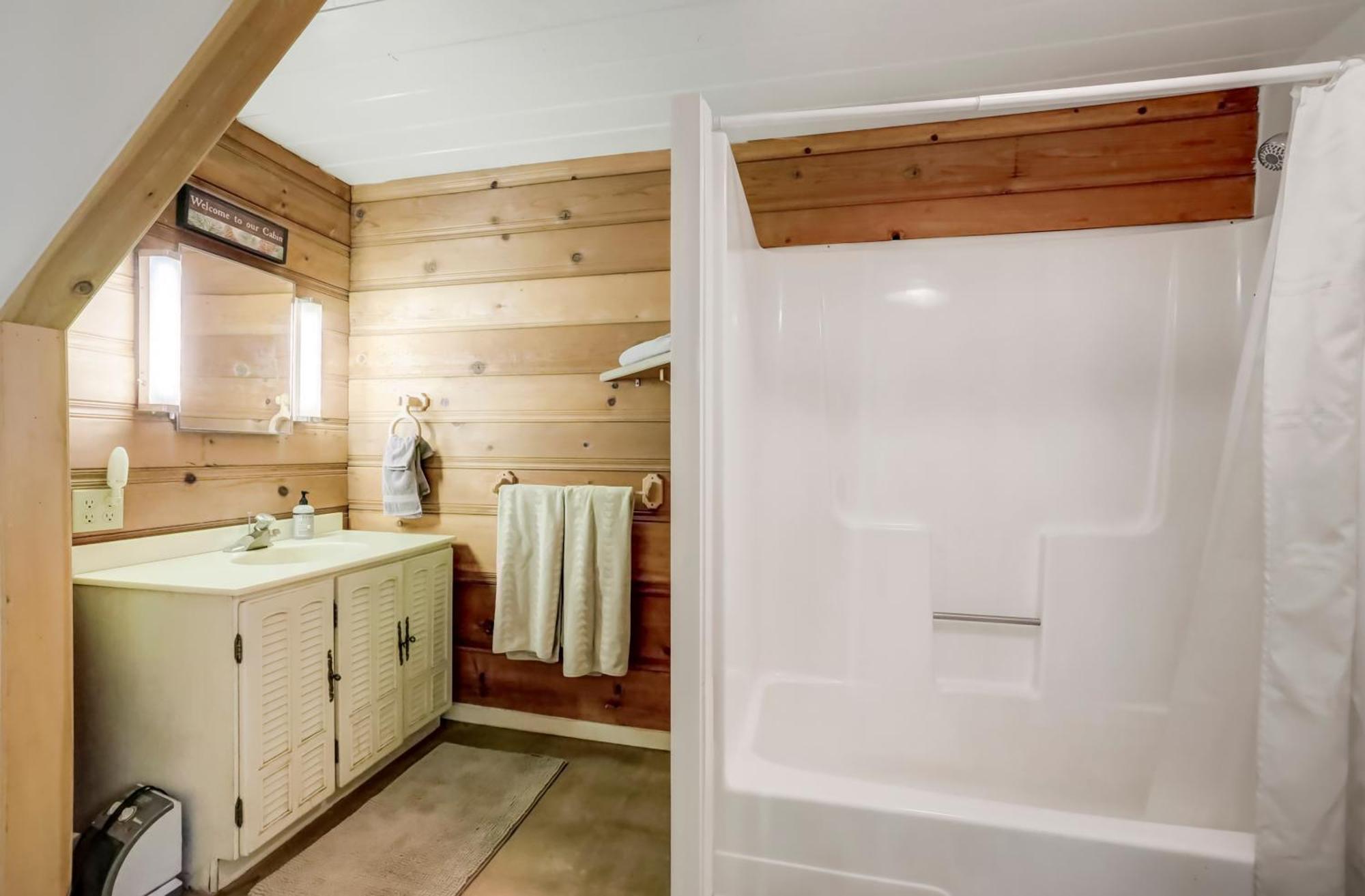 Spacious Classic Cabin Retreat- Near Lassen Mill Creek Extérieur photo
