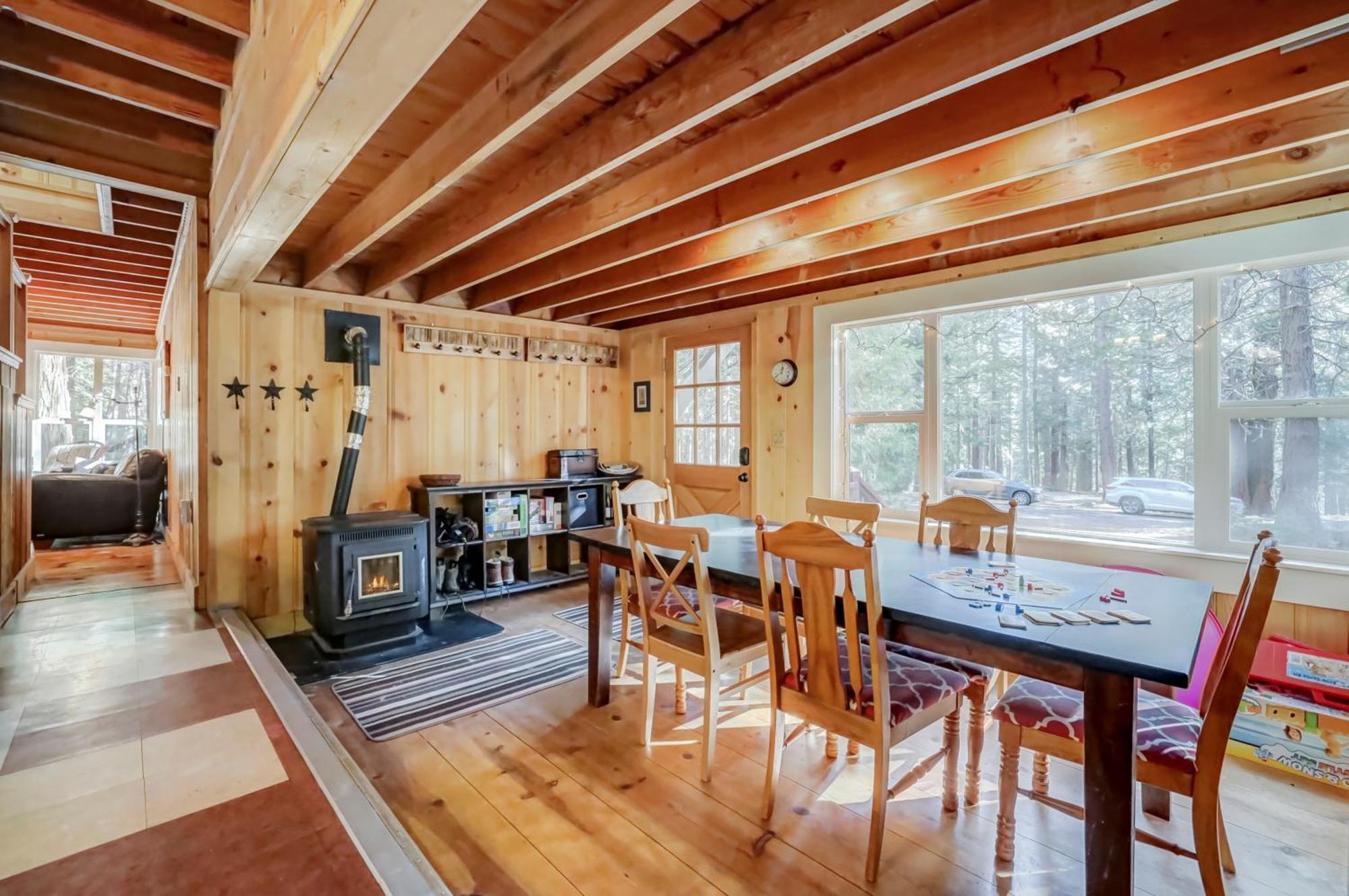 Spacious Classic Cabin Retreat- Near Lassen Mill Creek Extérieur photo