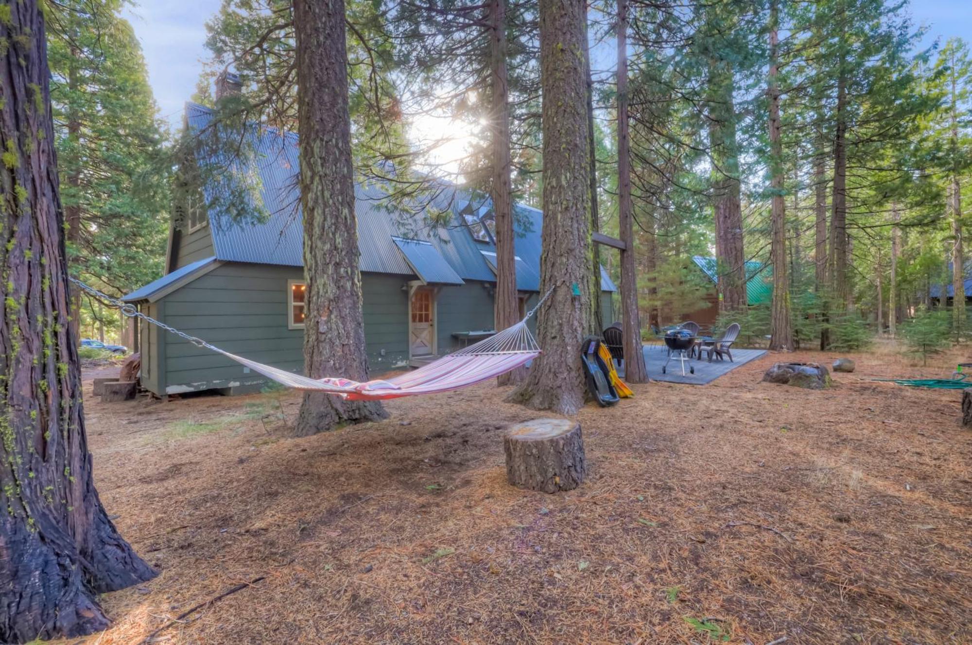 Spacious Classic Cabin Retreat- Near Lassen Mill Creek Extérieur photo